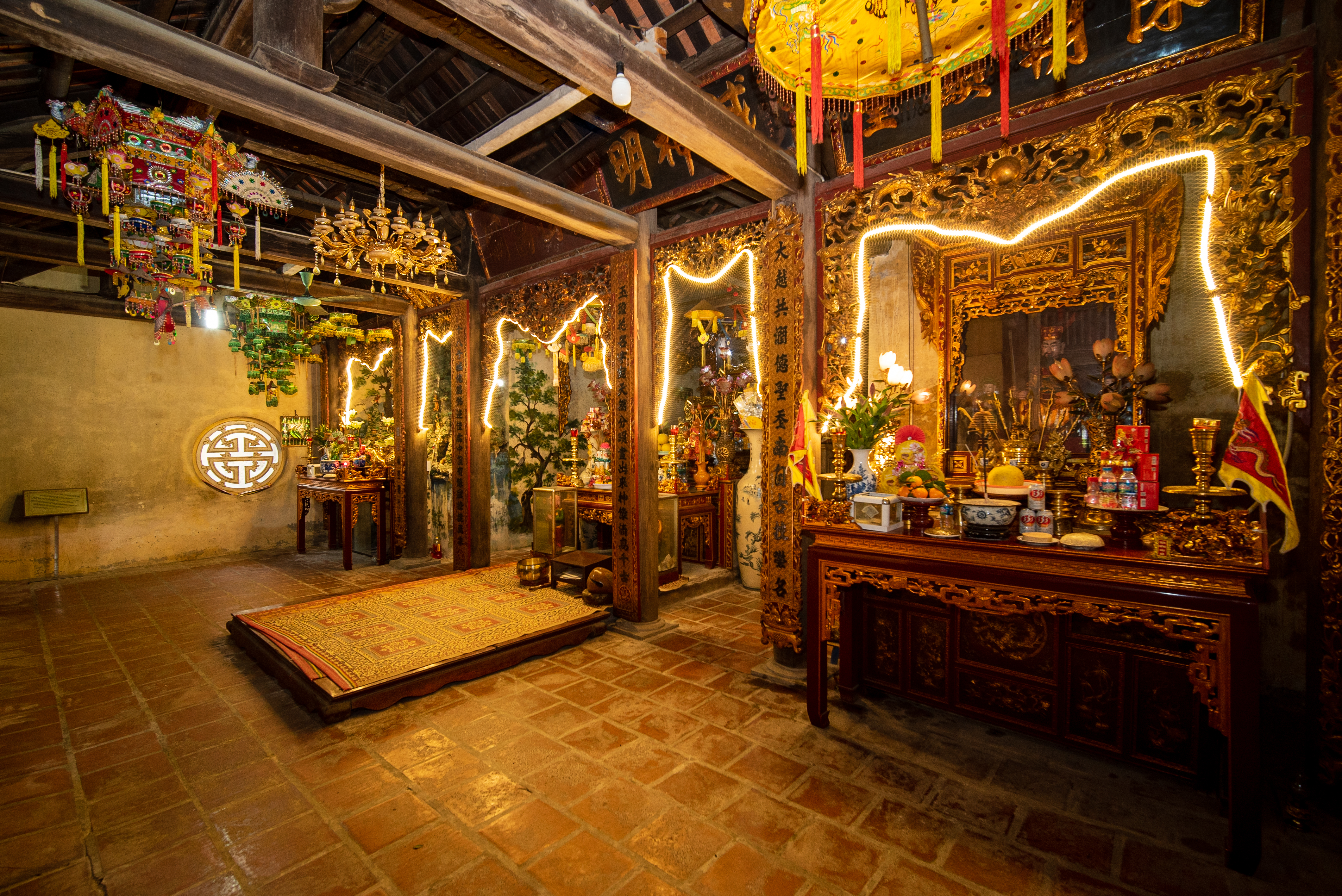 Cổng Tam quan Đền Thái Úy Tô Hiến Thành